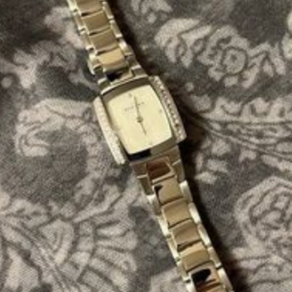 Skagen silver watch with saworkian gemstones. New - Picture 2 of 9